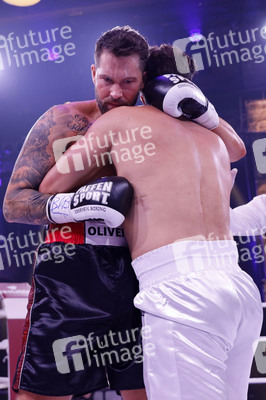 1. Kampfabend 'Das große SAT.1 Promiboxen' in Köln