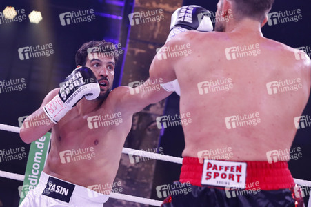 1. Kampfabend 'Das große SAT.1 Promiboxen' in Köln