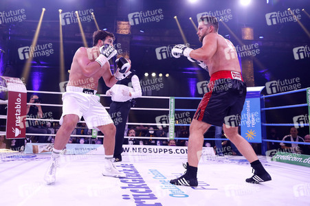 1. Kampfabend 'Das große SAT.1 Promiboxen' in Köln