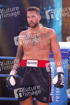 1. Kampfabend 'Das große SAT.1 Promiboxen' in Köln