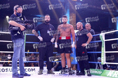 1. Kampfabend 'Das große SAT.1 Promiboxen' in Köln