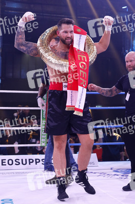 1. Kampfabend 'Das große SAT.1 Promiboxen' in Köln