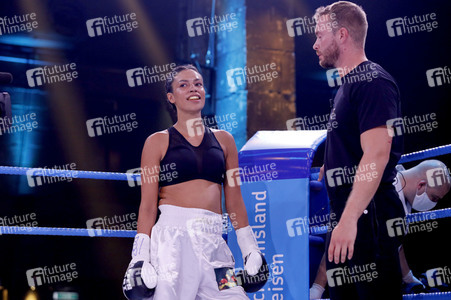 1. Kampfabend 'Das große SAT.1 Promiboxen' in Köln