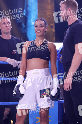 1. Kampfabend 'Das große SAT.1 Promiboxen' in Köln