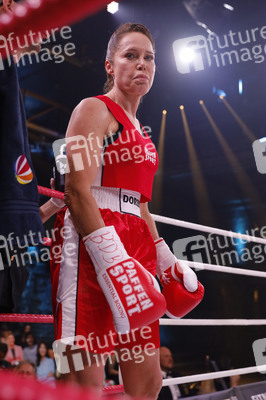 1. Kampfabend 'Das große SAT.1 Promiboxen' in Köln