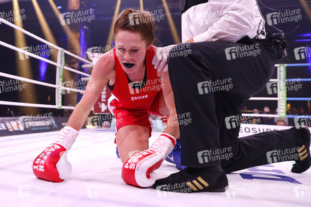 1. Kampfabend 'Das große SAT.1 Promiboxen' in Köln