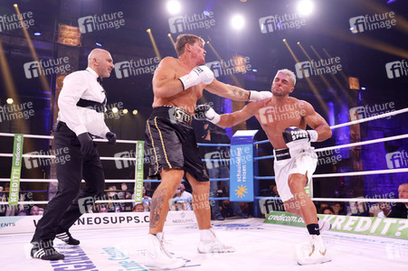 1. Kampfabend 'Das große SAT.1 Promiboxen' in Köln