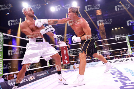 1. Kampfabend 'Das große SAT.1 Promiboxen' in Köln