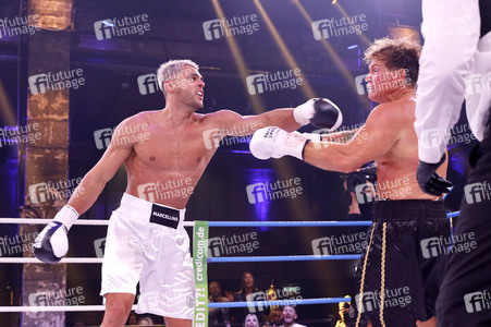 1. Kampfabend 'Das große SAT.1 Promiboxen' in Köln