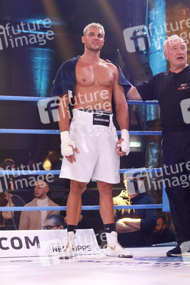 1. Kampfabend 'Das große SAT.1 Promiboxen' in Köln