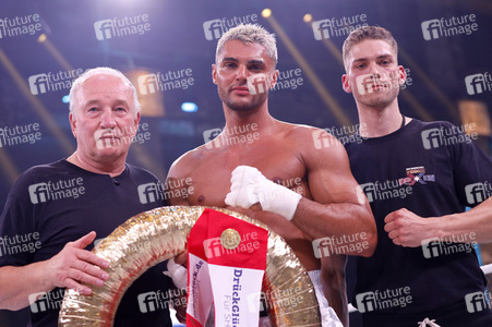 1. Kampfabend 'Das große SAT.1 Promiboxen' in Köln