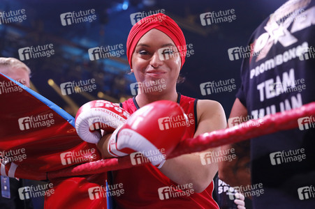 1. Kampfabend 'Das große SAT.1 Promiboxen' in Köln