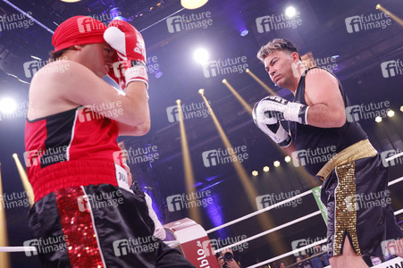 1. Kampfabend 'Das große SAT.1 Promiboxen' in Köln