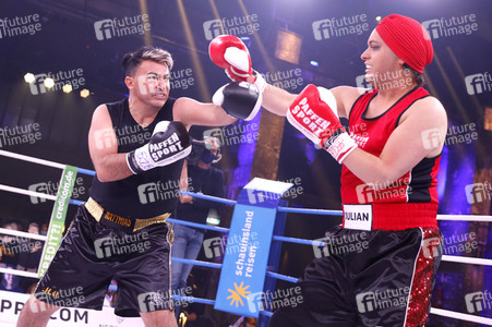 1. Kampfabend 'Das große SAT.1 Promiboxen' in Köln