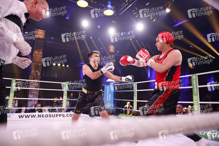 1. Kampfabend 'Das große SAT.1 Promiboxen' in Köln