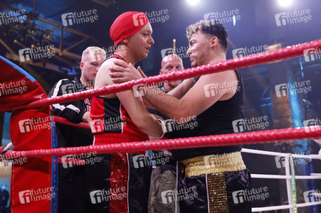 1. Kampfabend 'Das große SAT.1 Promiboxen' in Köln