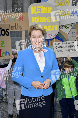 Fototermin anlässlich des Weltkindertags 2020 in Berlin