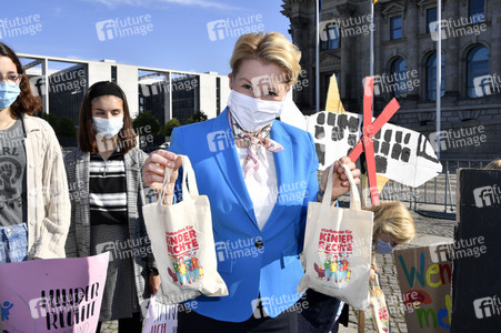 Fototermin anlässlich des Weltkindertags 2020 in Berlin
