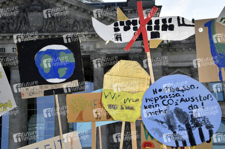 Fototermin anlässlich des Weltkindertags 2020 in Berlin