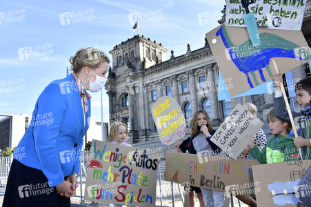 Fototermin anlässlich des Weltkindertags 2020 in Berlin