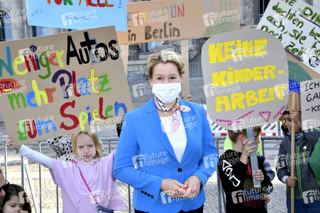 Fototermin anlässlich des Weltkindertags 2020 in Berlin
