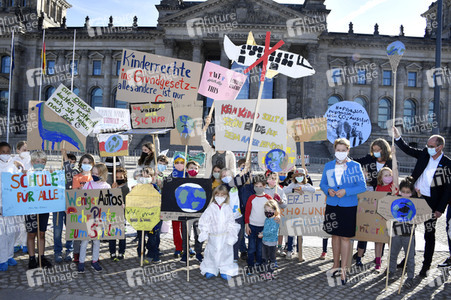 Fototermin anlässlich des Weltkindertags 2020 in Berlin