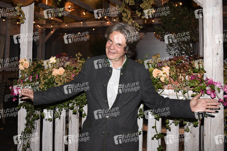 Almauftrieb in der Käfer Schänke in München