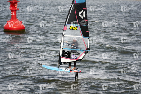 Foil-Surfer auf Norderney