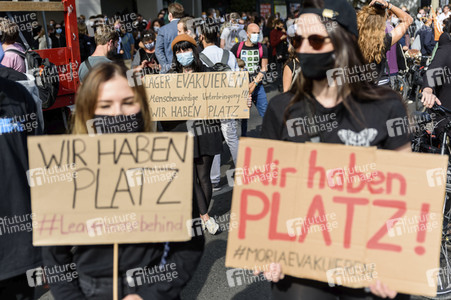Demonstration 'Es reicht! - Wir haben Platz' in Berlin