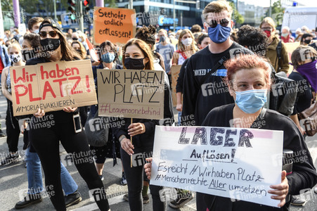Demonstration 'Es reicht! - Wir haben Platz' in Berlin