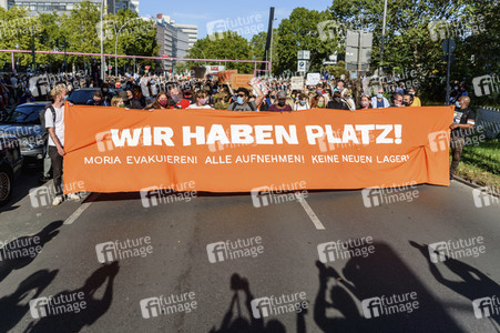 Demonstration 'Es reicht! - Wir haben Platz' in Berlin
