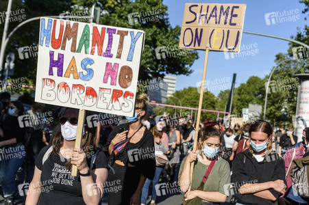 Demonstration 'Es reicht! - Wir haben Platz' in Berlin