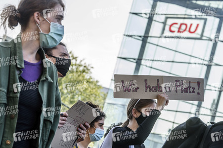 Demonstration 'Es reicht! - Wir haben Platz' in Berlin