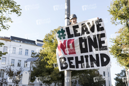 Demonstration 'Es reicht! - Wir haben Platz' in Berlin