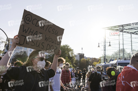 Demonstration 'Es reicht! - Wir haben Platz' in Berlin