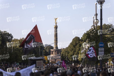 Demonstration 'Es reicht! - Wir haben Platz' in Berlin