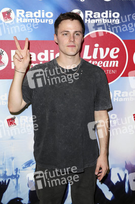 Studiobesuch von Tom Gregory bei Radio Hamburg