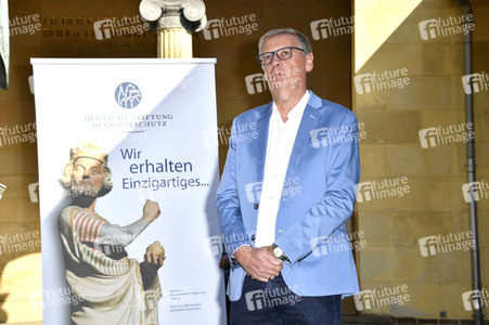 Start der Spendenkampagne zur Sanierung der Campanile der Friedenskirche in Potsdam