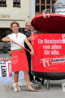 Aktion von Caren Lay in Görlitz