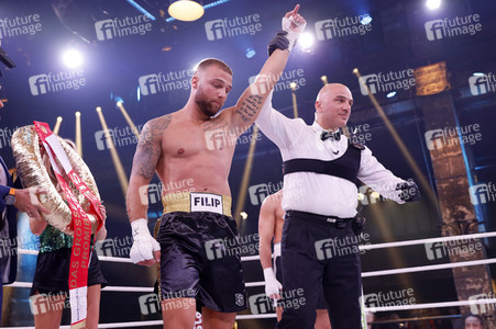 2. Kampfabend 'Das große SAT.1 Promiboxen' in Köln