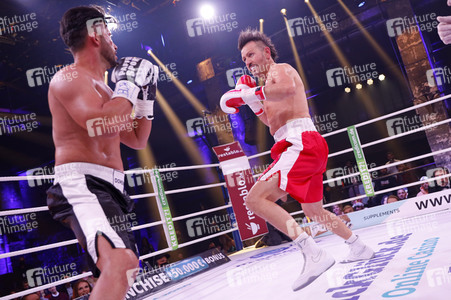 2. Kampfabend 'Das große SAT.1 Promiboxen' in Köln