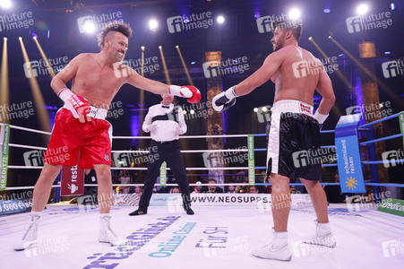 2. Kampfabend 'Das große SAT.1 Promiboxen' in Köln