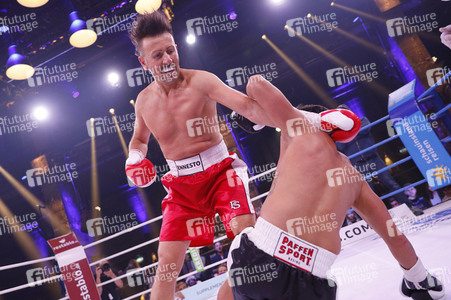 2. Kampfabend 'Das große SAT.1 Promiboxen' in Köln