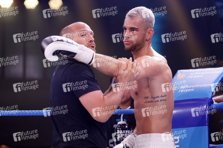 2. Kampfabend 'Das große SAT.1 Promiboxen' in Köln