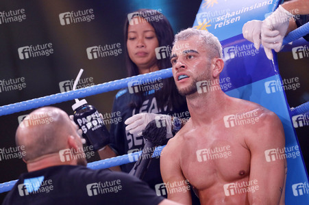 2. Kampfabend 'Das große SAT.1 Promiboxen' in Köln