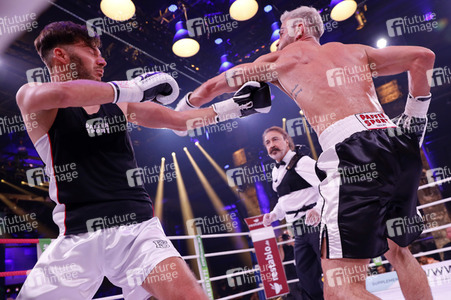 2. Kampfabend 'Das große SAT.1 Promiboxen' in Köln