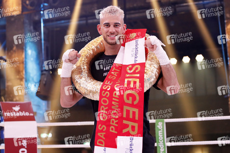 2. Kampfabend 'Das große SAT.1 Promiboxen' in Köln