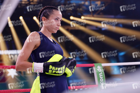 2. Kampfabend 'Das große SAT.1 Promiboxen' in Köln