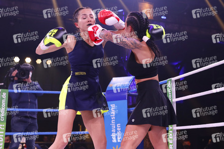 2. Kampfabend 'Das große SAT.1 Promiboxen' in Köln