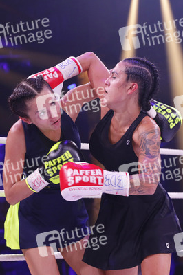 2. Kampfabend 'Das große SAT.1 Promiboxen' in Köln